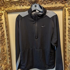 NIKE FIT DRY TOP WITH KANGAROO POCKET MENS SZ  M